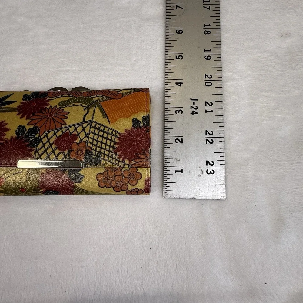 Vintage Japanese Floral Clutch Wallet Brass Frame Kiss Lock Original Box Japan